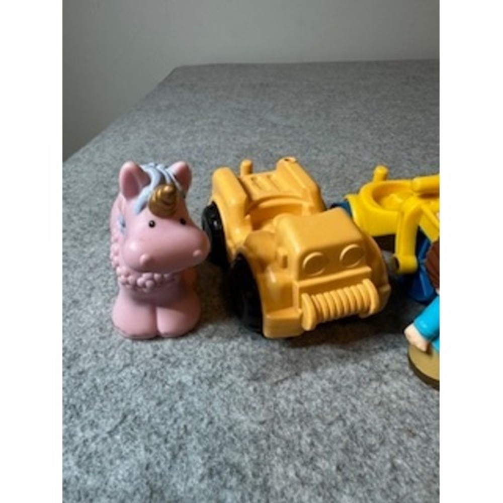 Fisher Price Little People Lot Unicorn Construction Vehicles He-Man Police 7pc - Picture 2 of 7